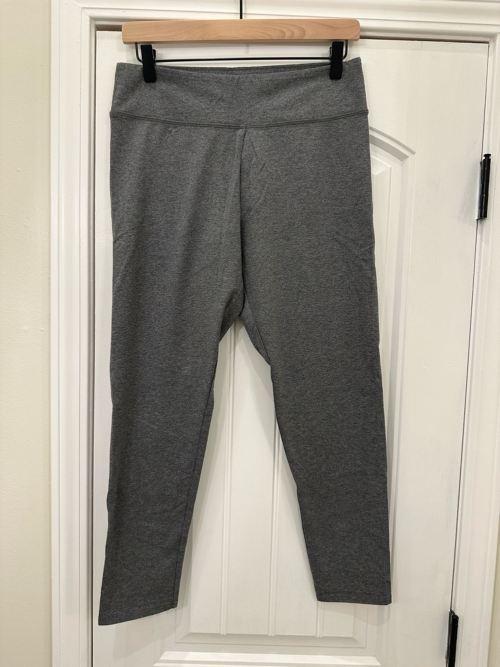 Aerie Gray Leggings Chill L Short